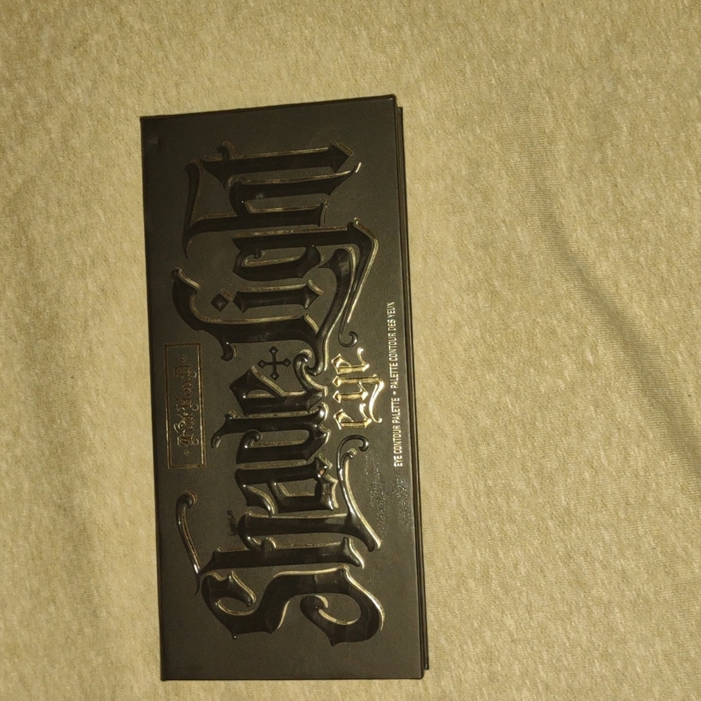 New Kat Von D Shade and Light Eye